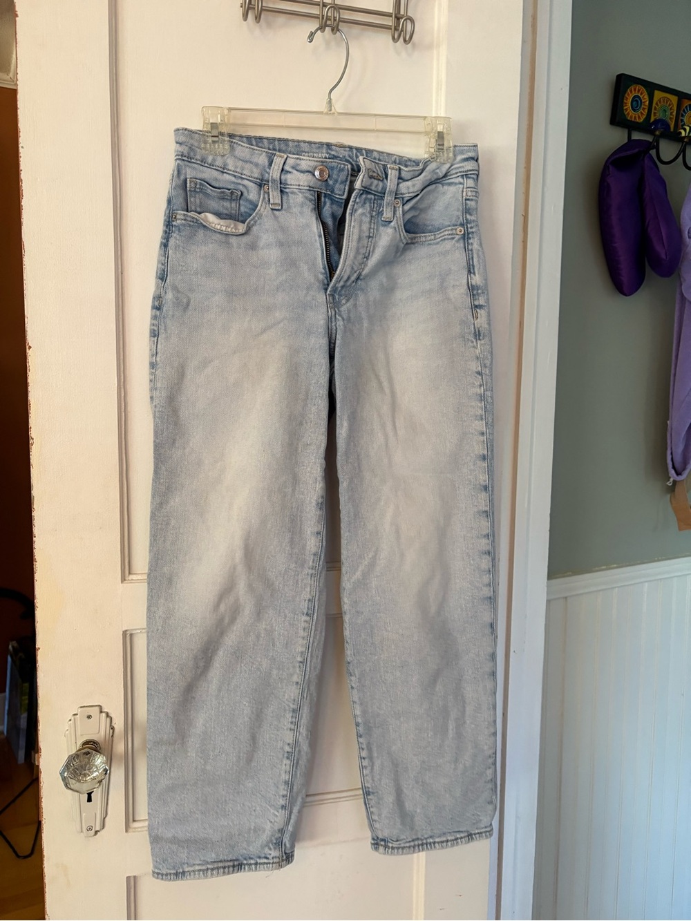 Old Navy Light Blue Straight Leg Women’s Jeans